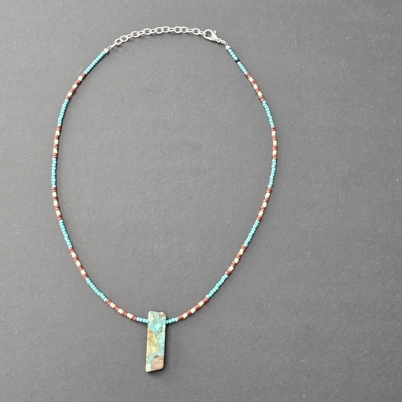 Handmade Necklace featuring genuine stone center piece. - Picture 2 of 7